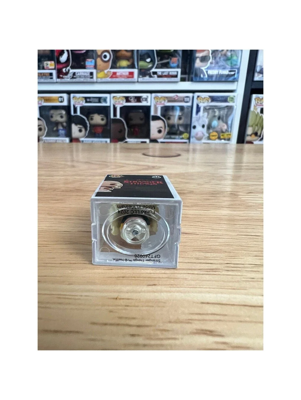 RARE CHASE BITTY Eleven w/ Waffles & Wig Stranger Things 1-Inch Funko Pop #421